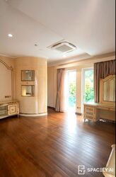 Frankel Estate (D15), Semi-Detached #536864501